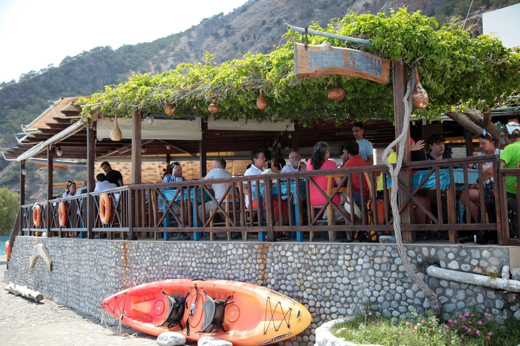 Paralia Guest House Αγία Ρουμέλη Δωμάτιο φωτογραφία
