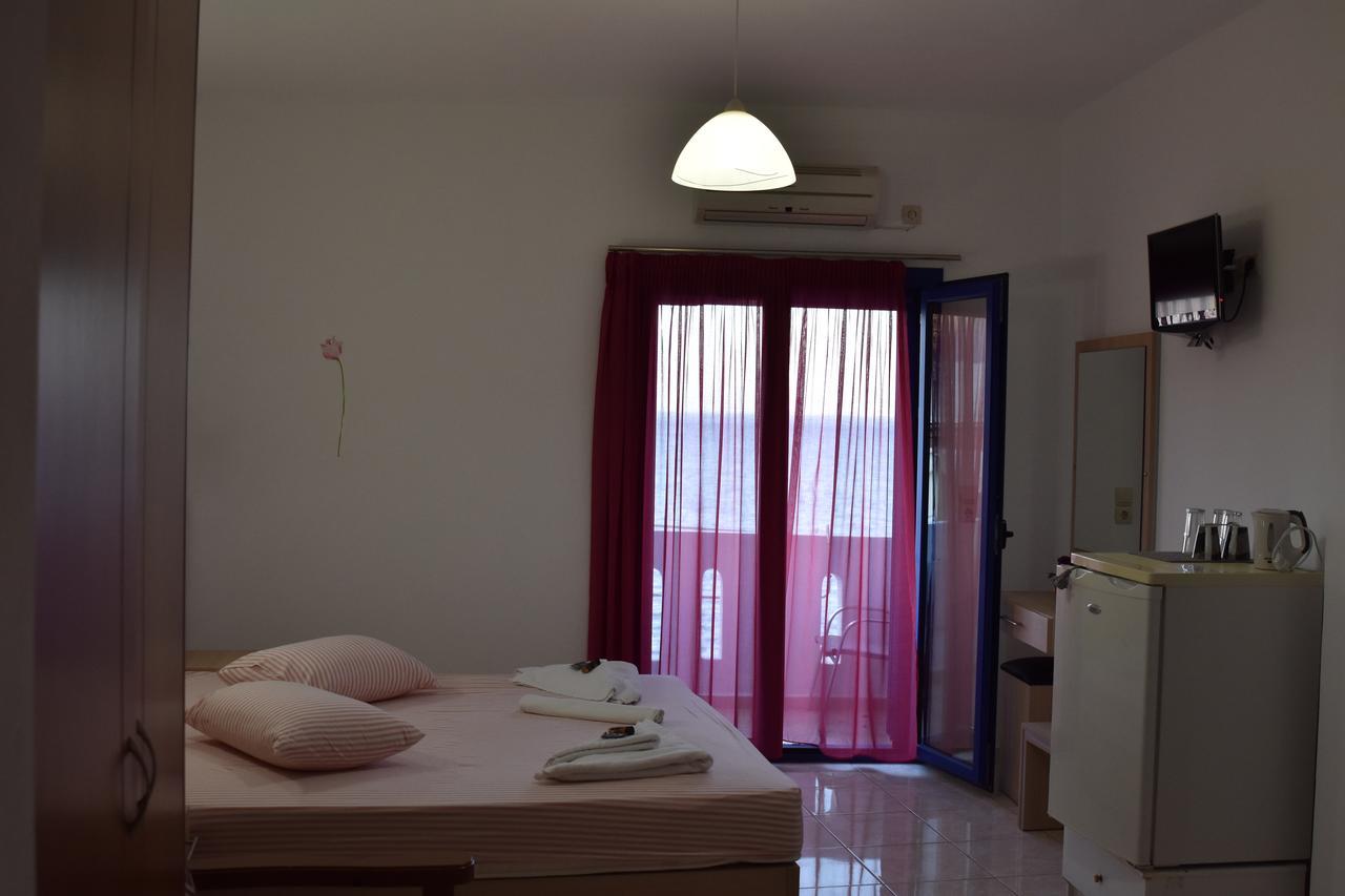 Paralia Guest House Αγία Ρουμέλη Εξωτερικό φωτογραφία
